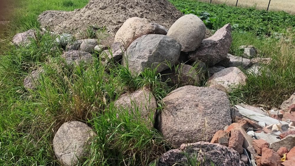 Kamienie duże oddam