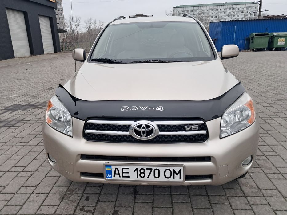Продам Toyota  RAV 4. 3.5 мотор