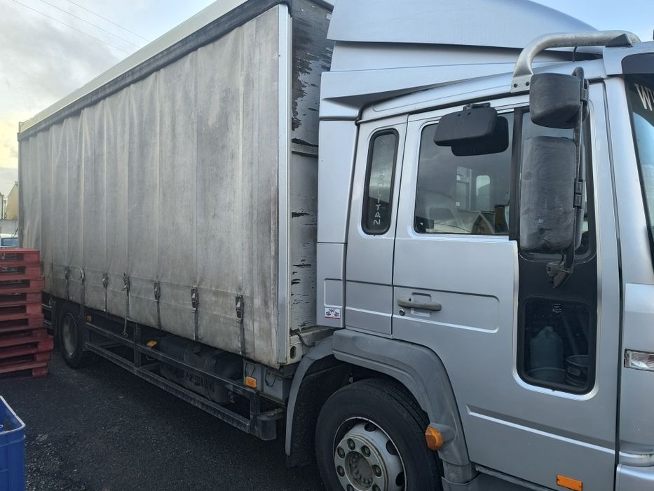 Volvo FL4 em muito bom estado