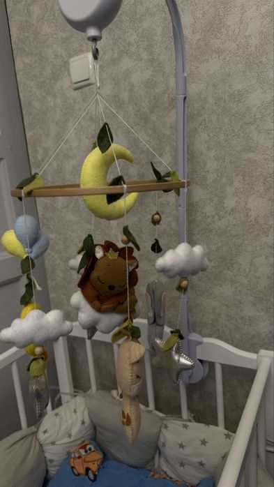 Прода мобіль в дитяче ліжечко