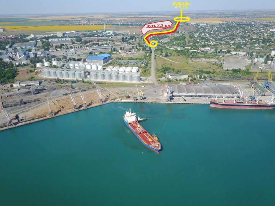 Фасад. на порт Черноморск (Ильичевск) Молодёжное