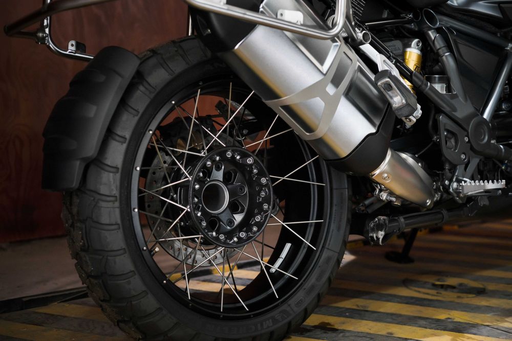 BMW R1250GS із Японії