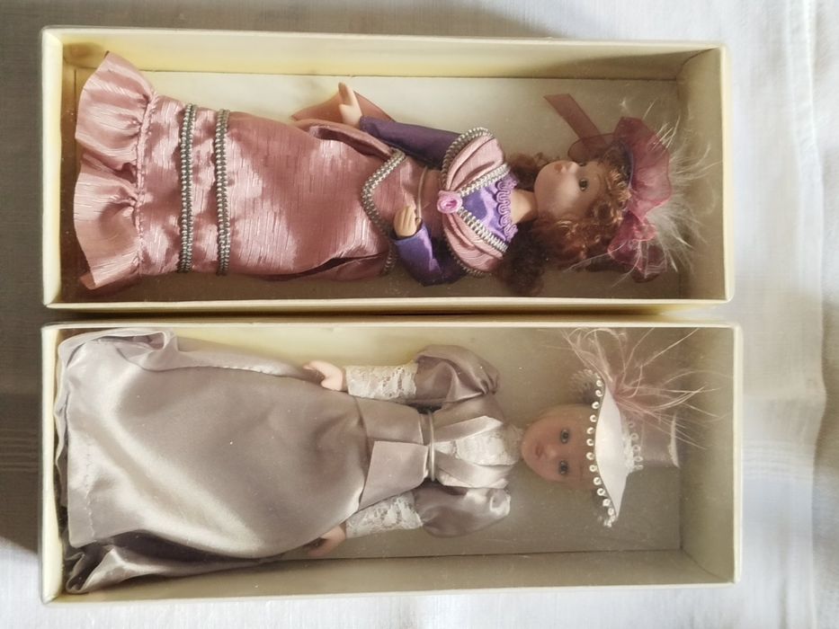 Фарфоровые куклы Дамы эпохи с журналами
