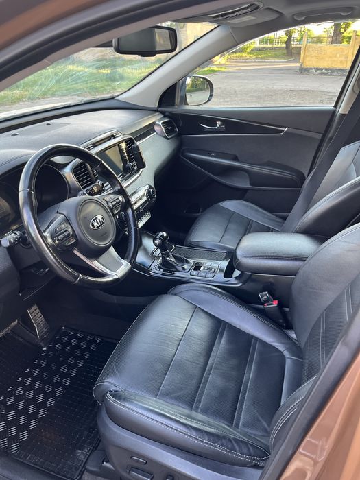 Продам Kia Sorento