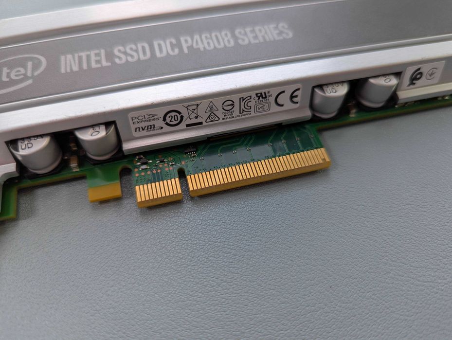 PCI-E SSD накопичувач диск ссд Intel DC P4608 6.4 Tb (3.2) pci express