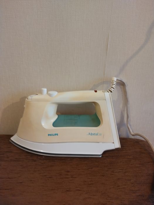 Продам утюг Philips mistral20.