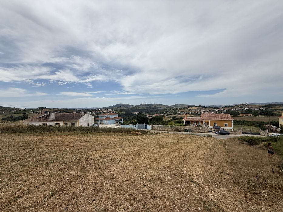 Terreno Urbano a 7 minutos de Sobral Monte Agraço