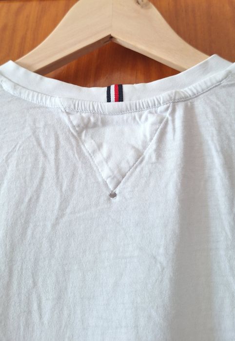 T-shirt Tommy Hilfinger 176 cm 16 anos