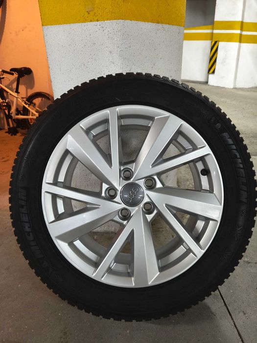 Jantes AUDI  aro R17 com Pneus novas (jogo de 4)