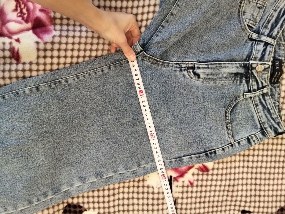 Нові жіночі джинси