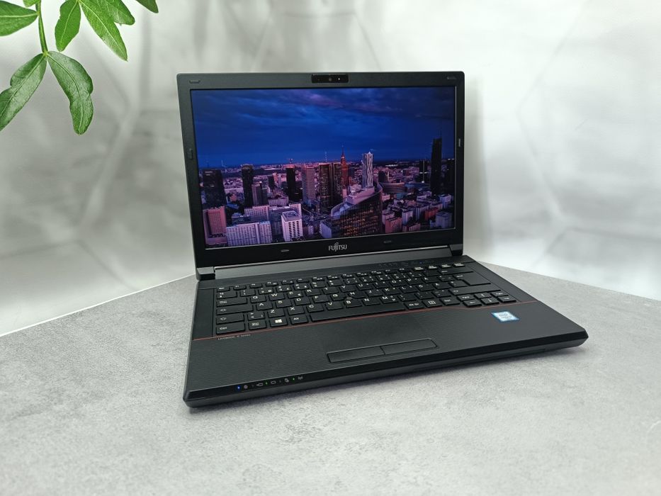 Ноутбук Fujitsu LIFEBOOK E546/i3-6100U/8/256 GB/14" HD