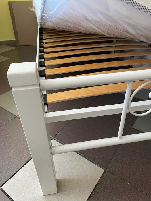 Ліжко односпальне з підйомним матрасом