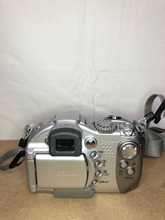 Canon Camera64584561016321122