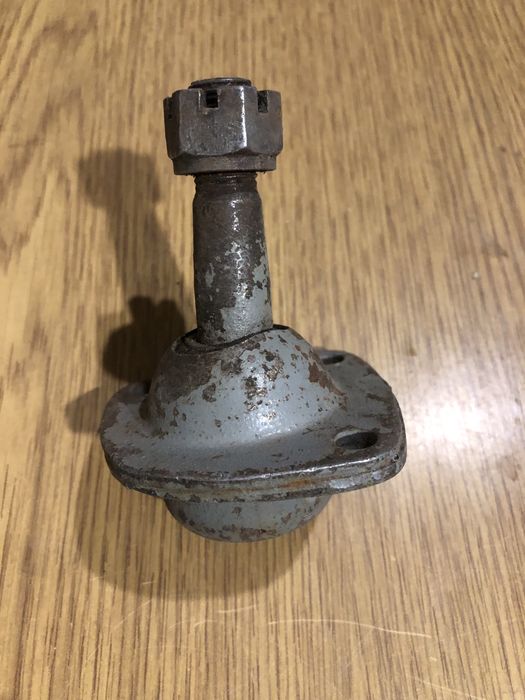 Шарова опора