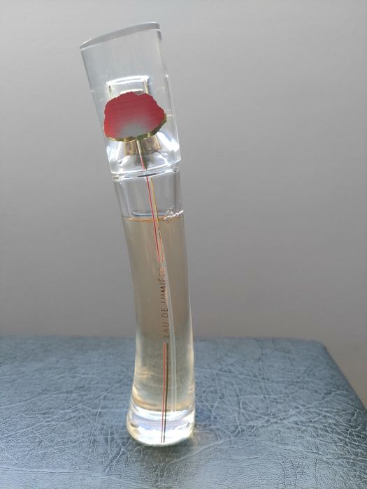 Sprzedam wodę toaletową KENZO LUMIERE