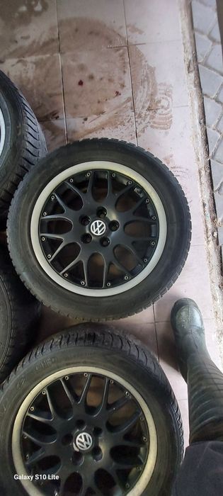 Felgi aluminiowe RS771 VW 17" 5x112/5x100 komplet + opony