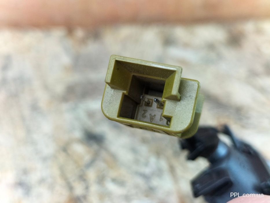 Mercedes A W177 18- Накладка кожух камеры лобового стекла A0005454921