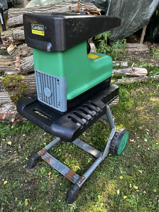 Rozdrabniacz do galęzi frezowy z koszem max. 2800W sprawny