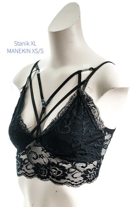 Czarny stanik w rozmiarze XL,