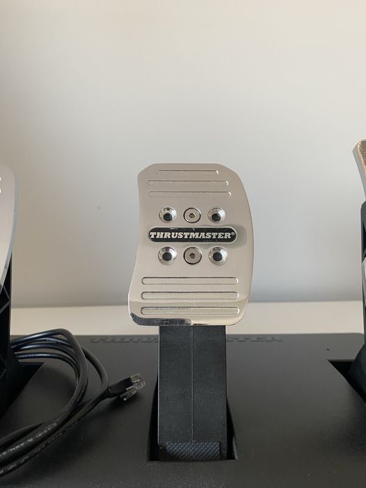 Volante Thrustamaster t300 Ferrari Integral Alcantra Edition Ps/pc