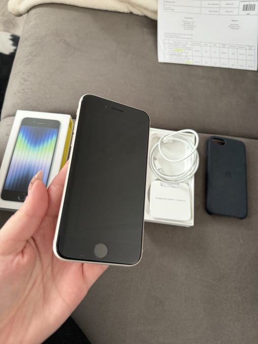 Apple iPhone SE 3 128GB