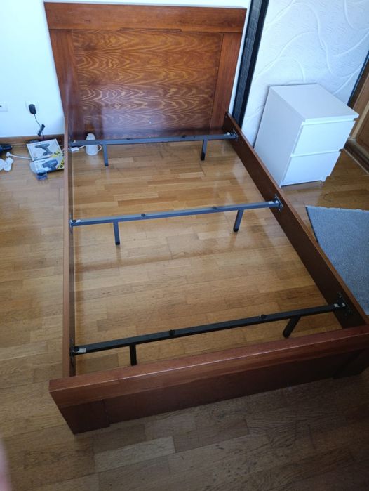 Cama Solteiro usada .