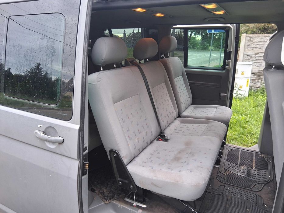 vw t5 wnerze do czrawelle na dwoje drzwi suwane tapicerki itp