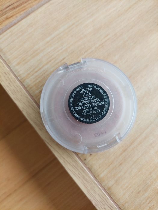 Róż do policzków Mac Glow Play blush
