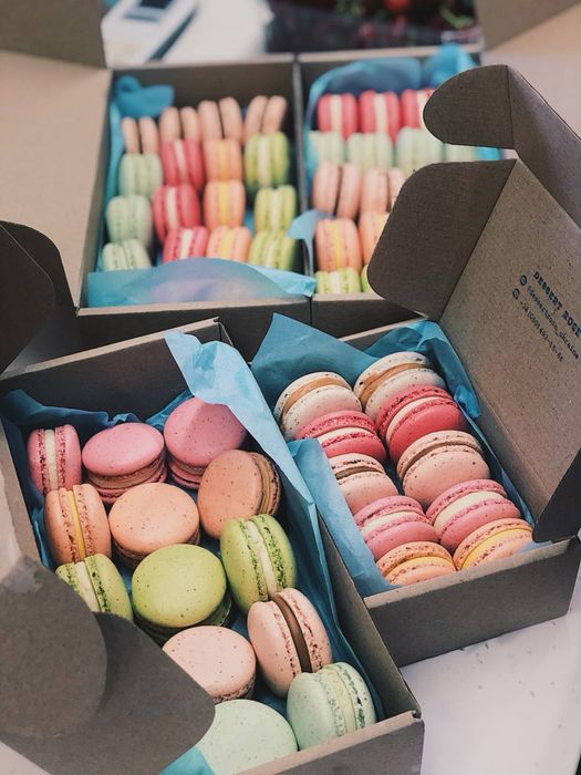 Продам картонные коробки для десертов