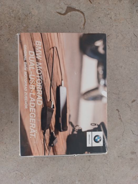 Ficha dupla USB original BMW