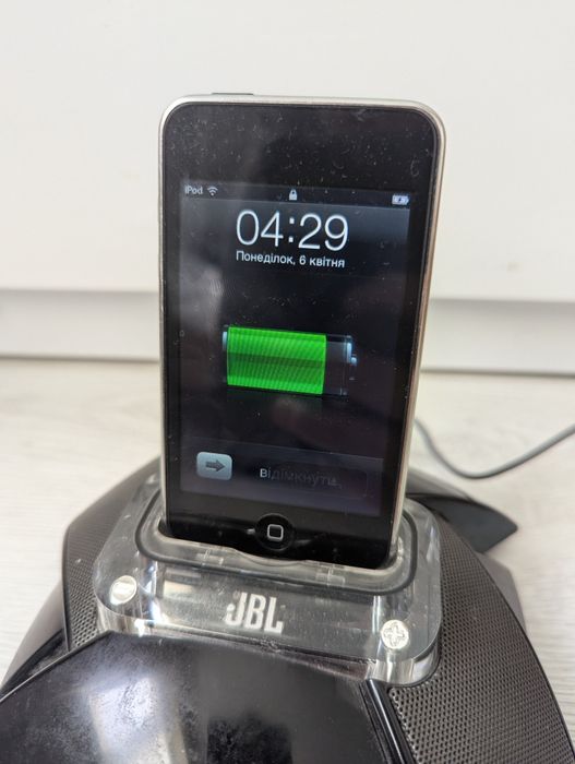 iPod touch 3 ,iPod Nano 1 ,JBL On Stage Micro |||