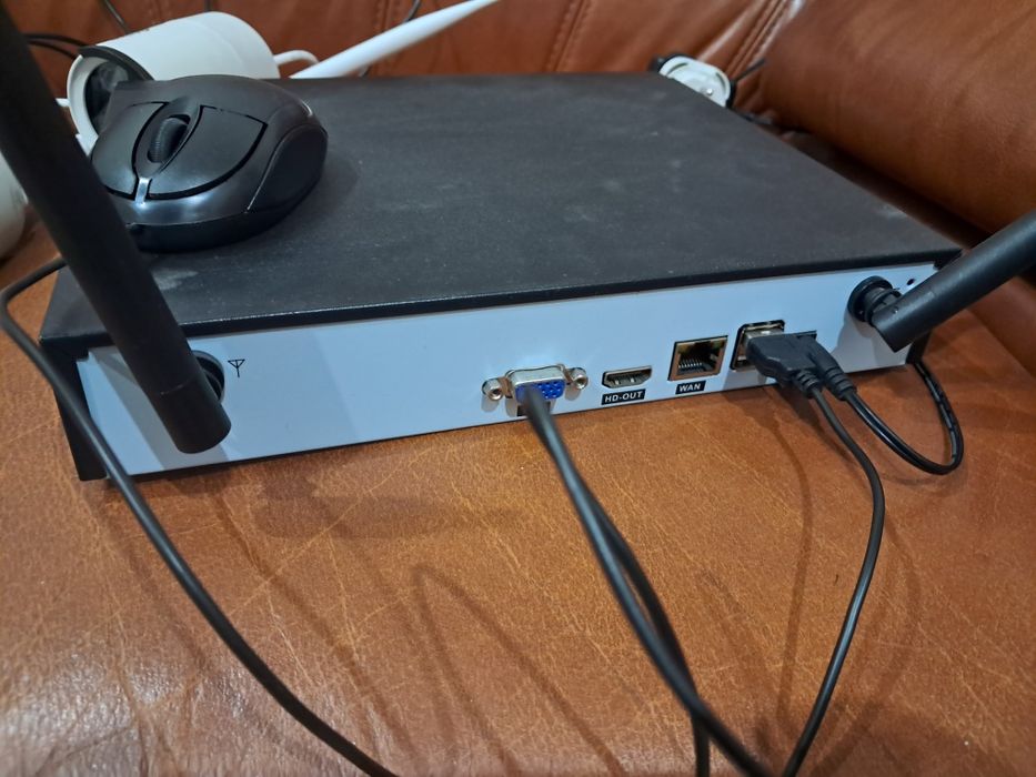 Monitoring wifi zestaw 4 kamery wifi + rejestrator