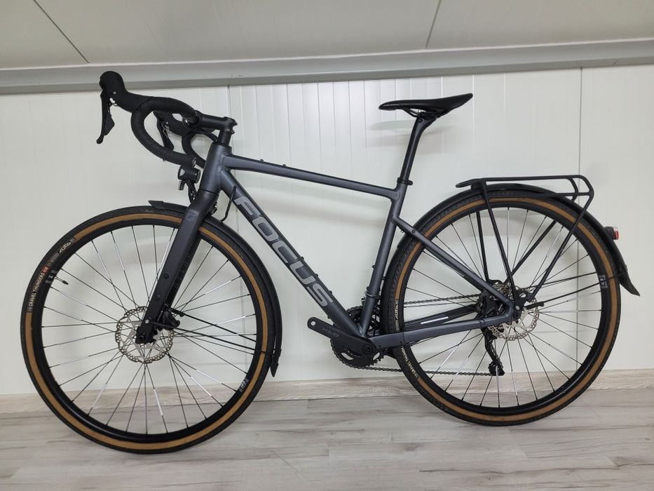 Rower Gravelowy Focus Atlas 6.7 Dynamo Grx  Karbon