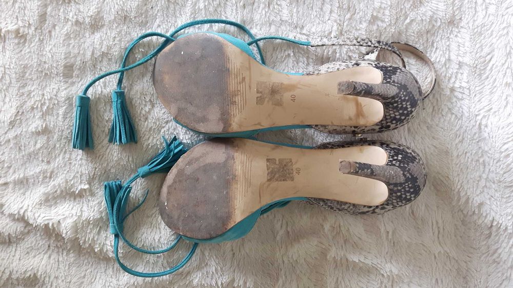 GUESS, szpilki. Rozmiar 40