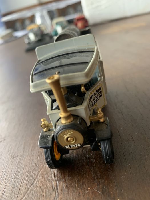 Carro em miniatura R. Brett & Sons
