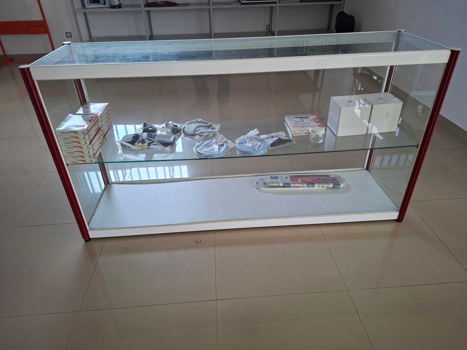 Balcão para estabelecimento comercial