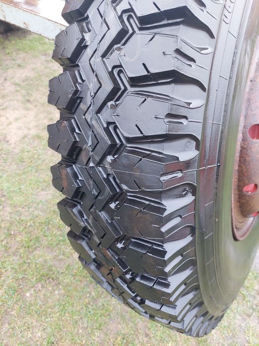 11.00 r 20 Michelin 16 pr opona z felgą