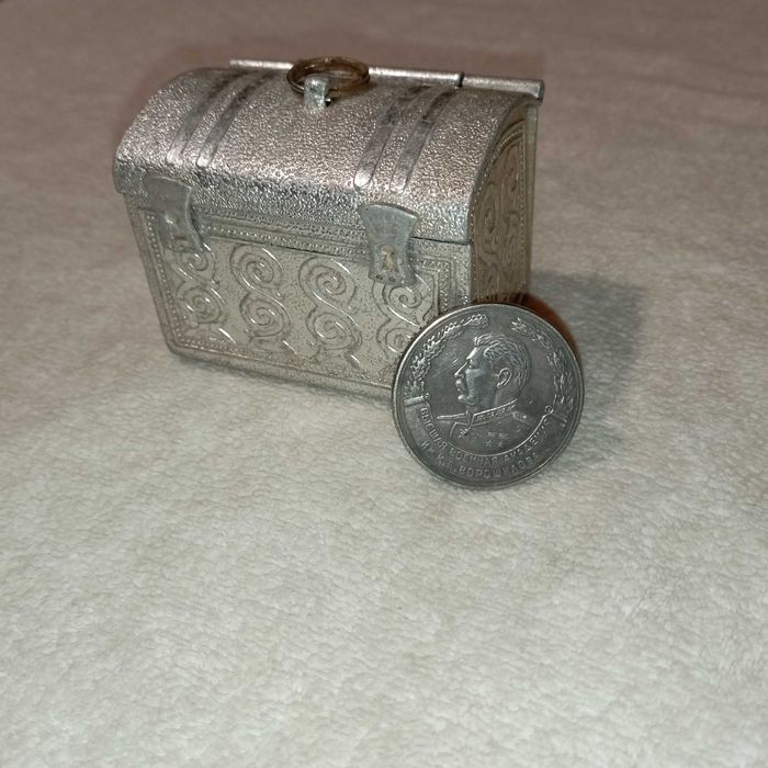 сундук  ссср.Качественный -!шкатулка материал : металл