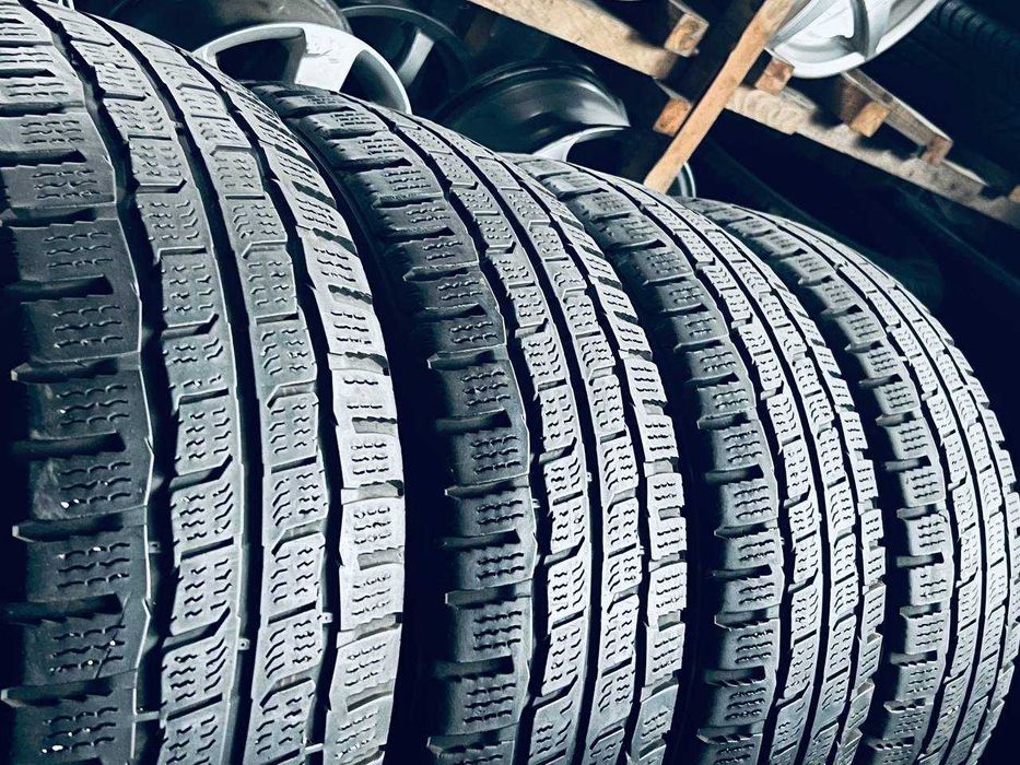 Шини Резина Зимові 215 60 17C Kumho Winter PorTran CW51 4шт