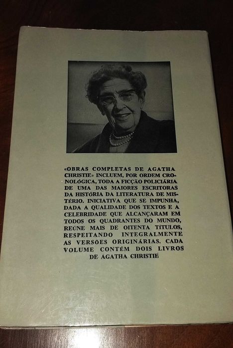 Livros de Coleção *Vampiro Gigante - Agatha Christie