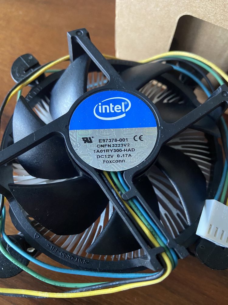 Cooler Intel Novo nunca usado Charneca De Caparica E Sobreda • OLX Portugal