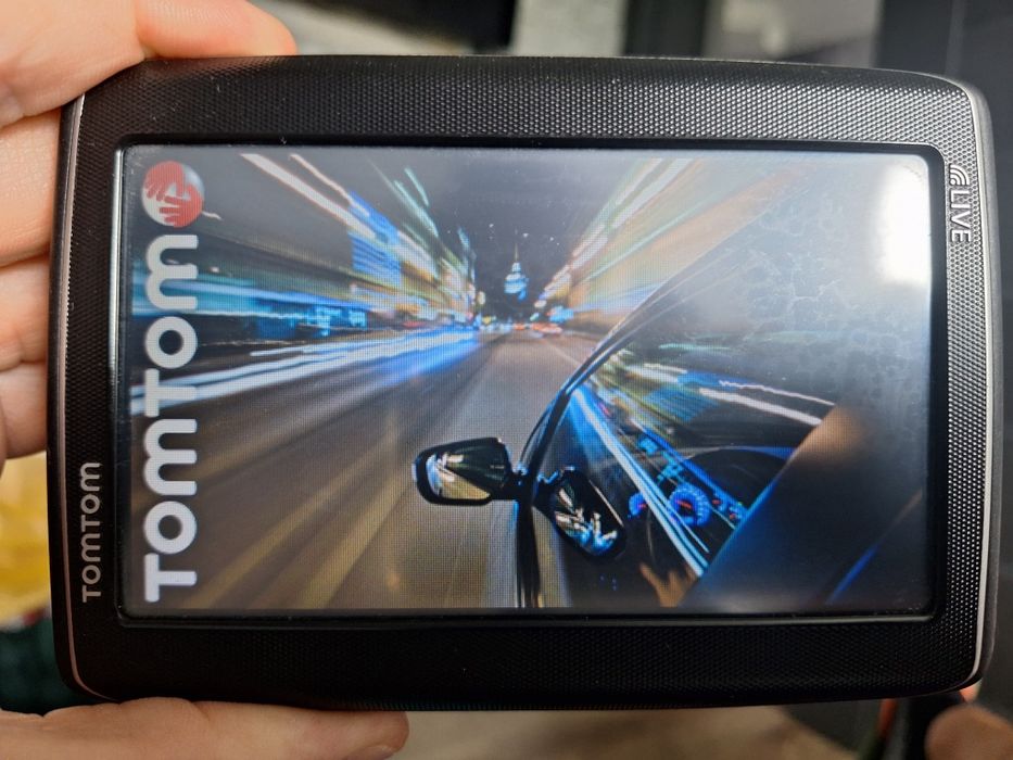 Nawigacja TomTom GO LIVE 820