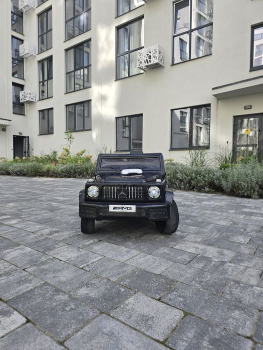 Дитячий електромобіль Mercedes-Benz G-class  чорний