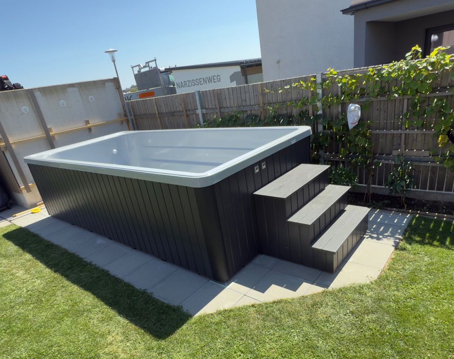 Basen wolnostojący Jacuzzi Basen ogrodowy domowy SWIMSPA KONGO 476x225