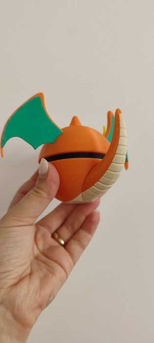 Dragonite pokeball pokemon 3d