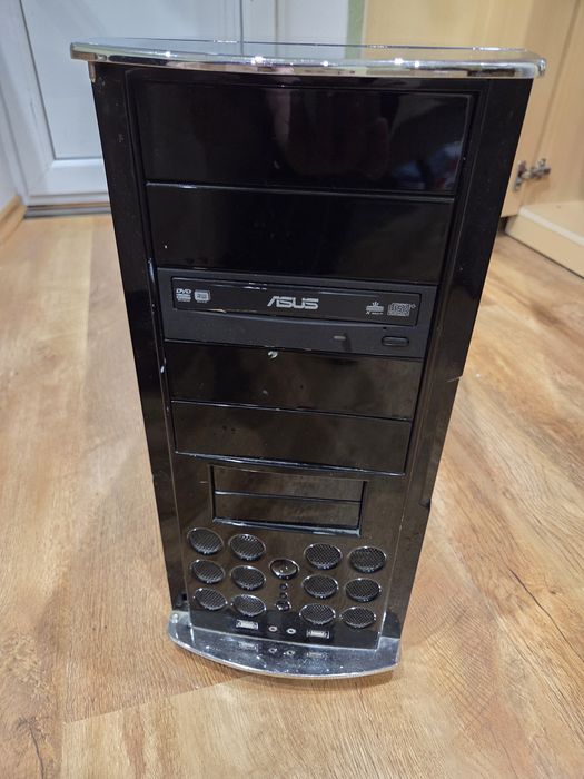 Корпус для ПК ATX