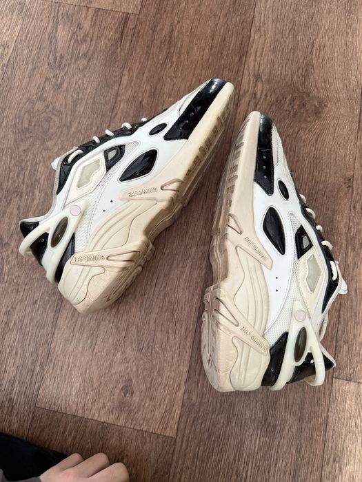 Raf Simons Cylon 21