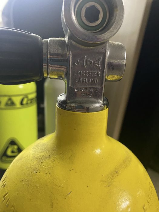 Par garrafas mergulho 7L 300 bar com válvulas Apeks
