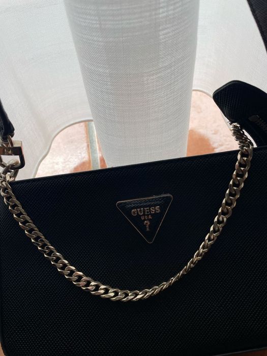 Guess Luggage in Excellent Condition64729954967425121