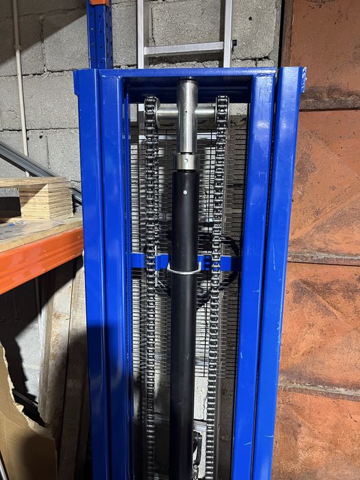 Stacker manual 1000kg a 3000 mm